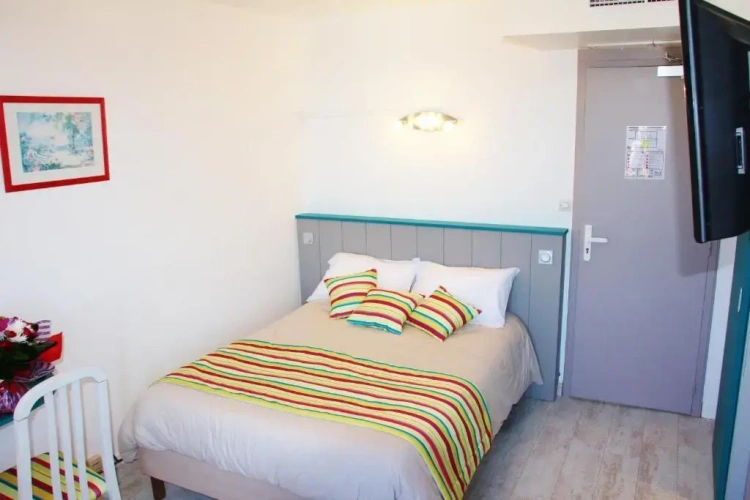 Standard Double room with view