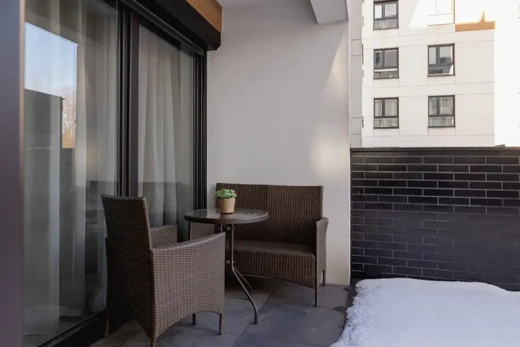 Dąbska Studio With Terrace by Renters