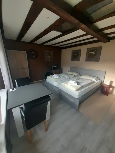 Deluxe Double room with garden view
