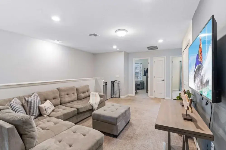 1326 Lava Tree Drive