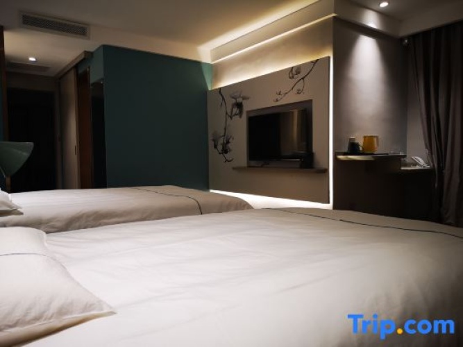 Standard Sextuple room