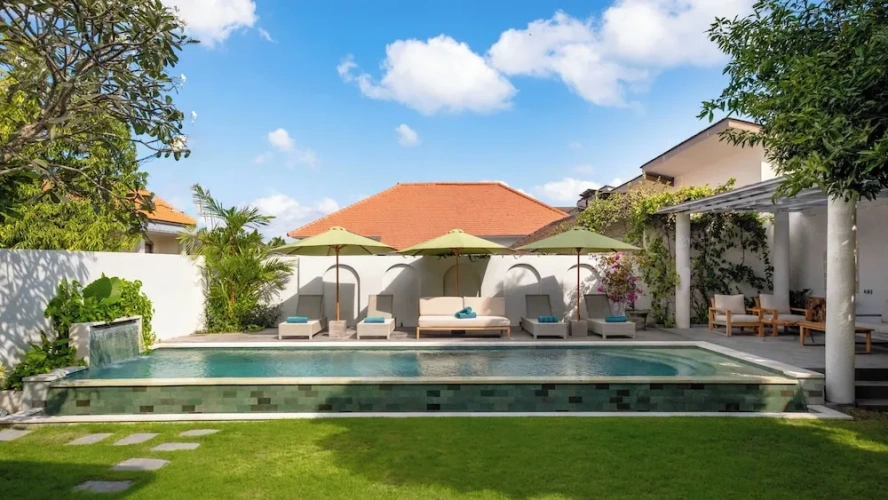 6 Bedrooms Luxury Villa with pool view
