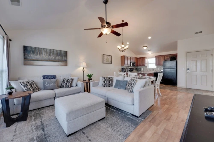 2 Bedrooms Apartment with balcony