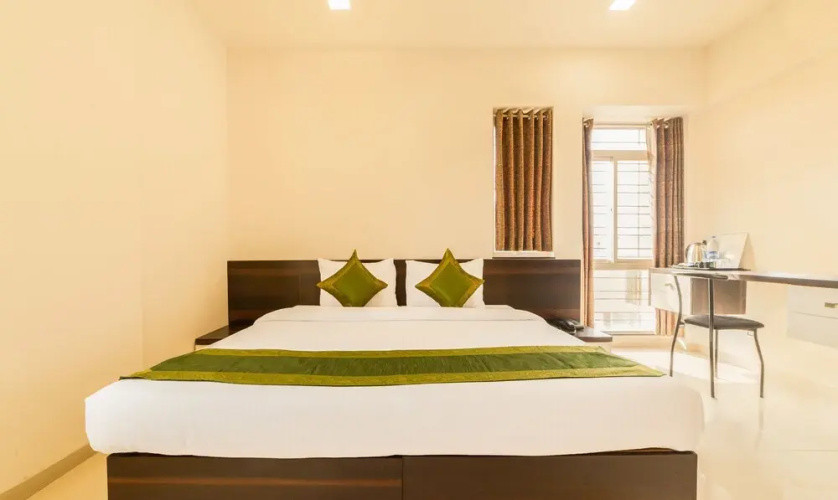 Treebo Trend Abode