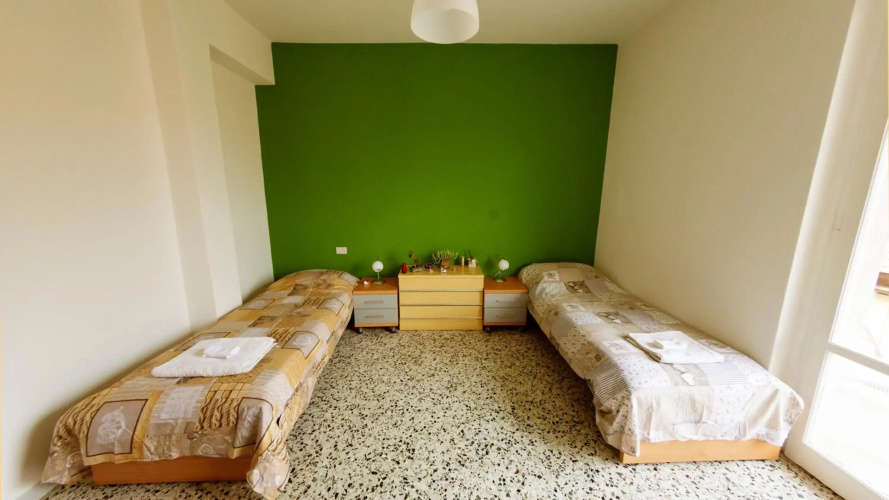 LEOHOME