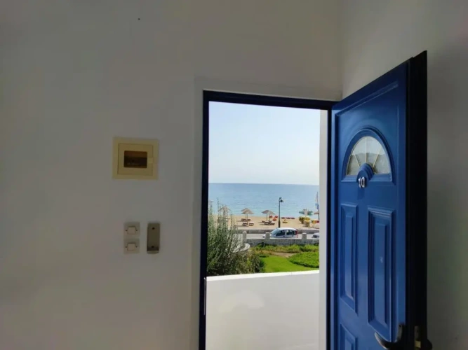Standard Twin room with sea view