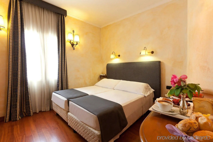 La Fenice Hotel