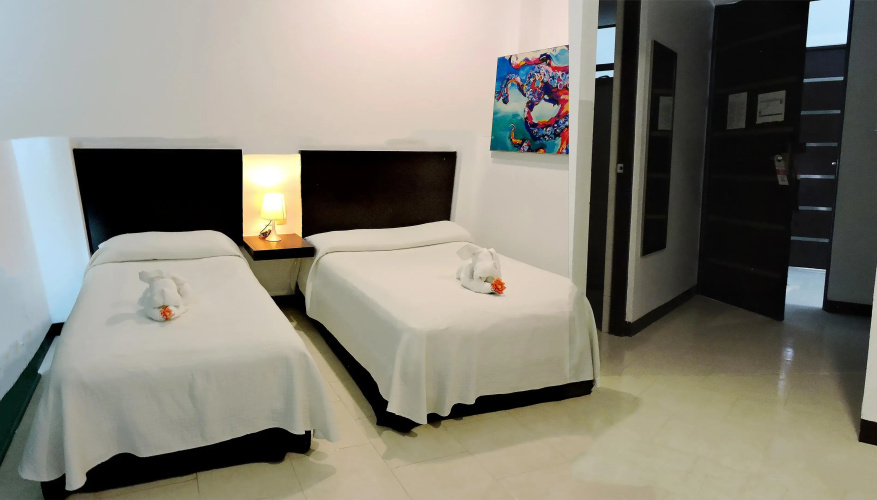 Hotel Plaza Playa - Near Playa del Carmen Main Beach