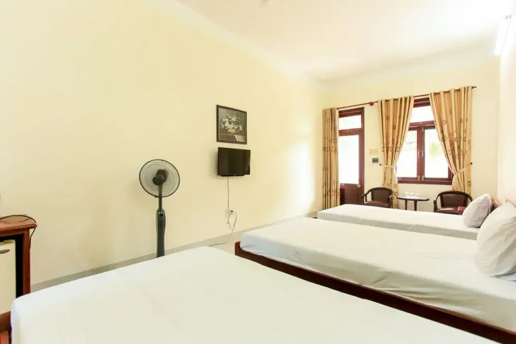 OYO 810 My Khe Hotel