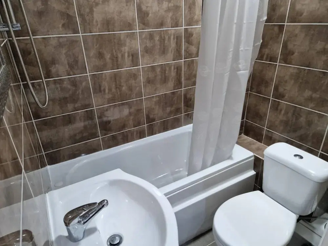 Impeccable 1-bed Apartment in Ilford