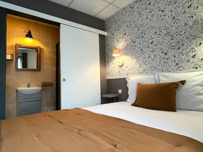 Superior Double room with city view