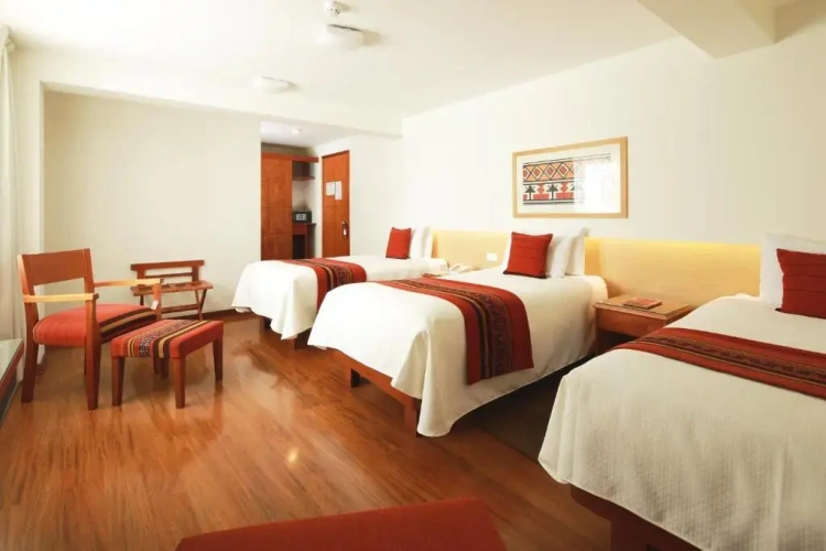 Triple room