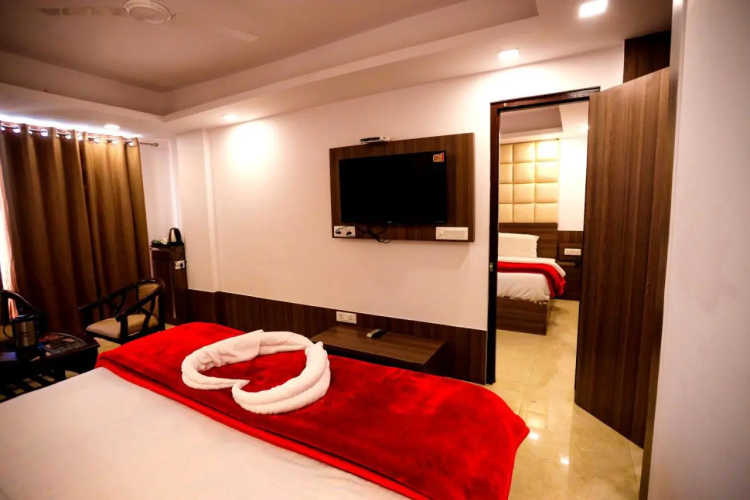 Amara Hill Queen Mussoorie