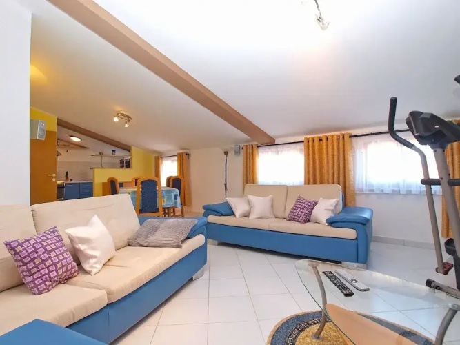 Apartment 1436