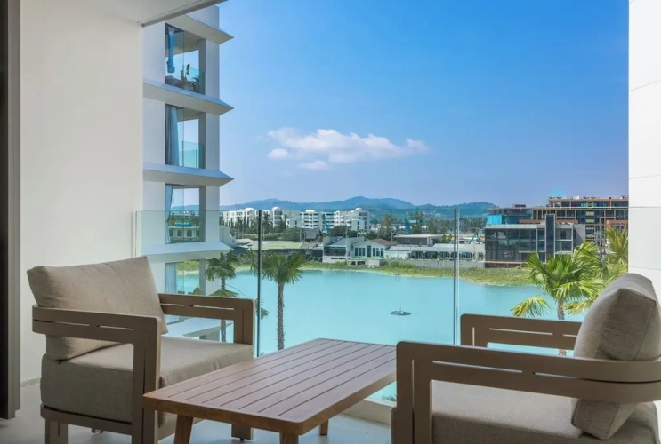 Deluxe Double Apartment with balcony and with lake view