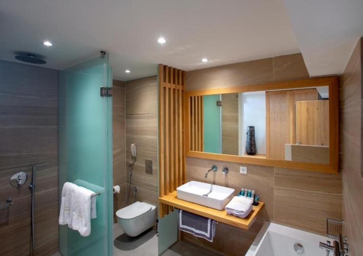 Deluxe Duplex Suite with partial sea view
