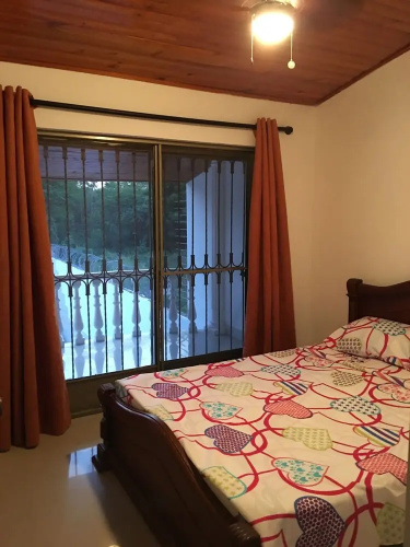 Casa con Piscina Privada y Jacuzzi