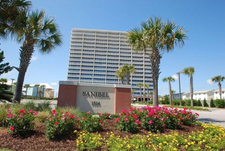 Sanibel 505 by RedAwning