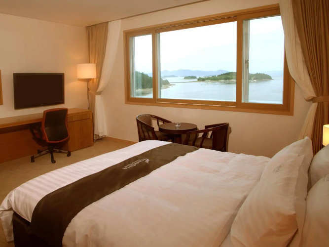 Narsha Tourist Hotel
