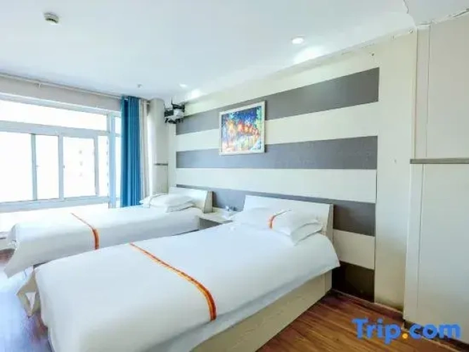 Standard Double room with city view