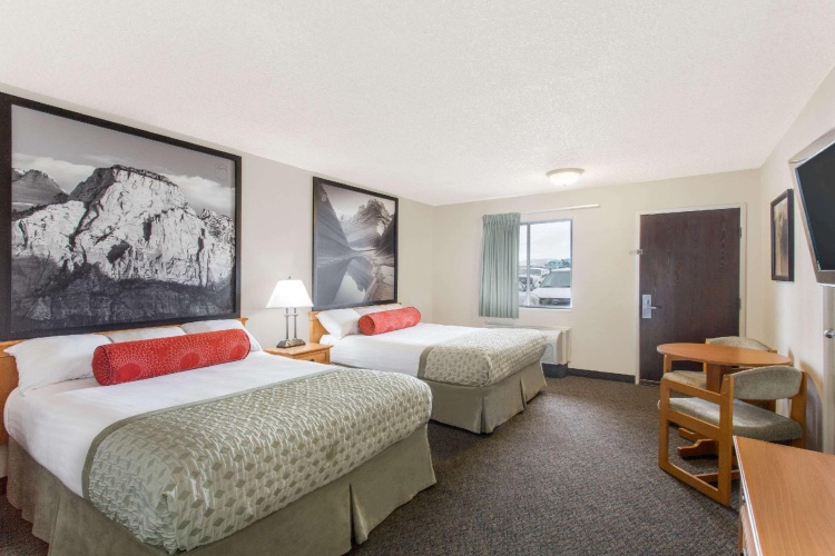 Quadruple Suite