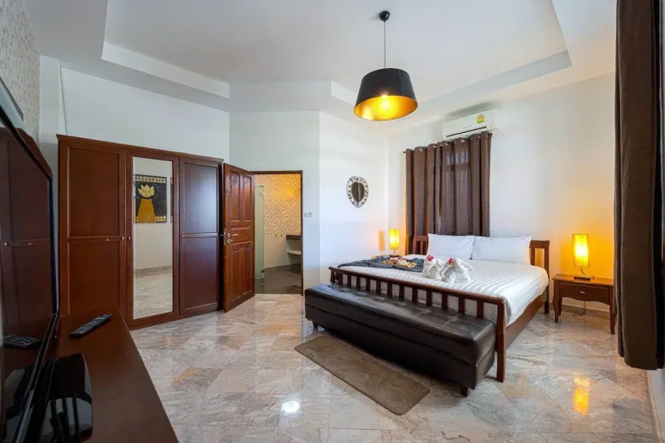 Luxurious 5-Bed Private Pool Villa - PV6