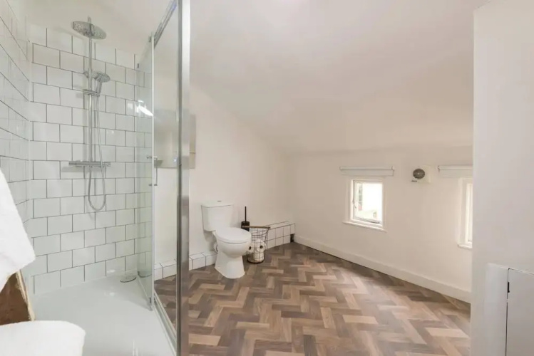 3-bed Seaside Haven - Sleeps 7 & Pet Friendly