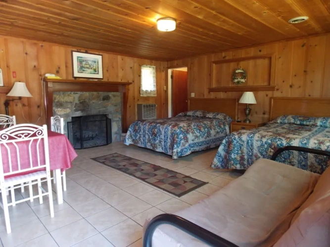 2 Bedrooms Suite