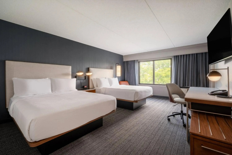 Courtyard by Marriott Columbus Airport