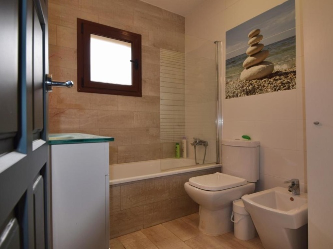 2 Bedrooms Cottage