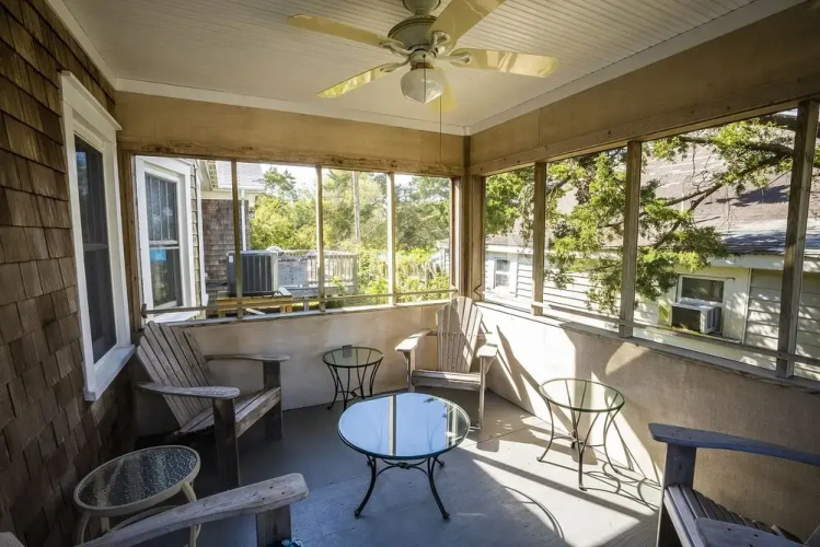 Ocracoke Harbor Inn