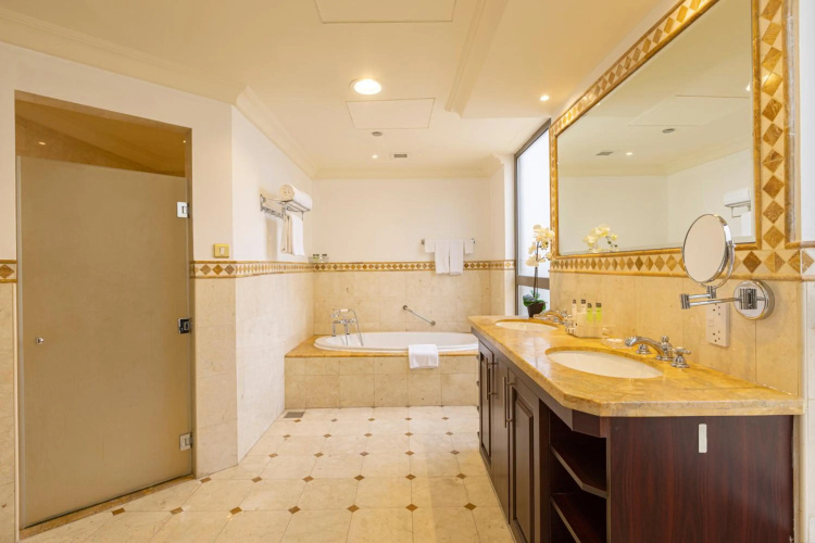 Roda Amwaj Suites photo 11