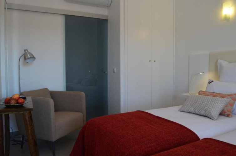 Standard Twin room with view