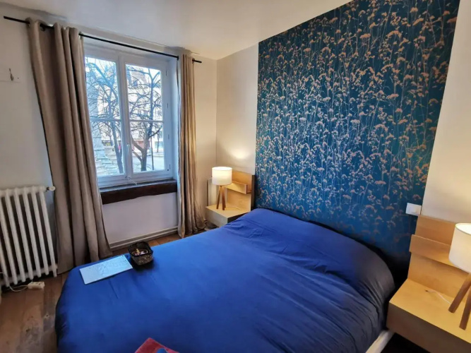 Central & Nice ! 3 Bedrooms, 2 Bathrooms