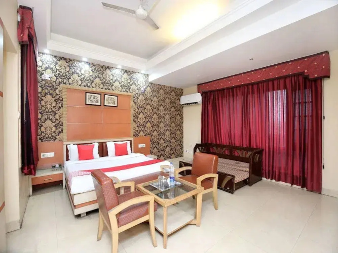 OYO Rooms Hussainpura Bridge