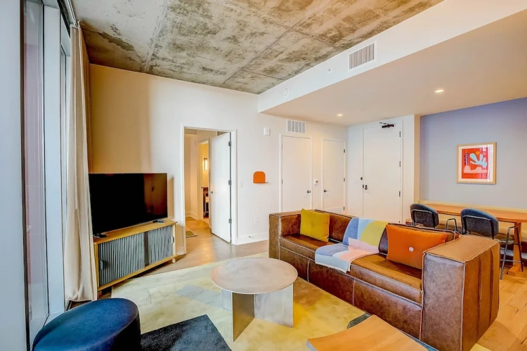 2 Bedrooms Luxury room with balcony and with city view