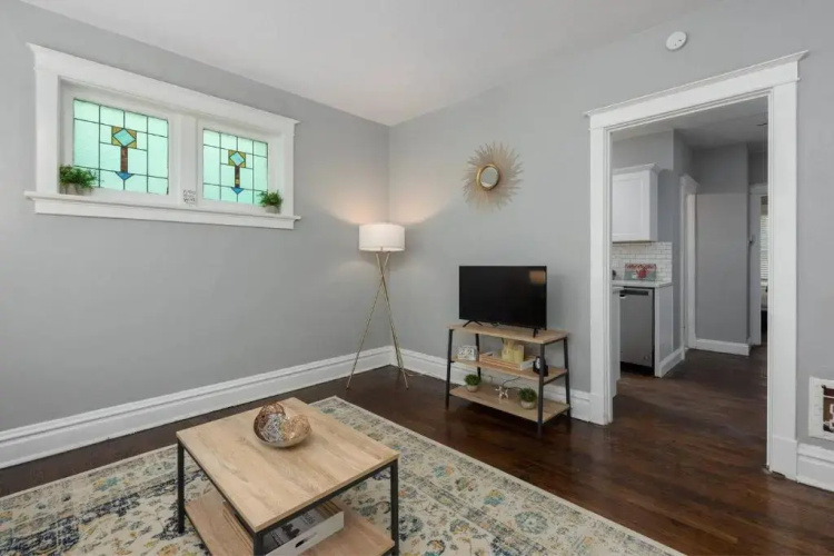 Trendy 1br in Garden District