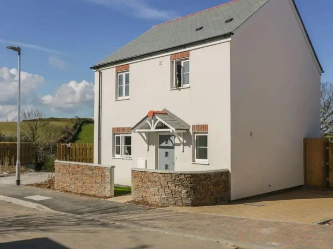 3 Bedrooms Cottage