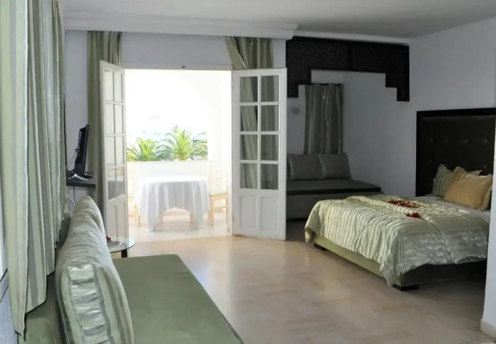 Standard Twin room
