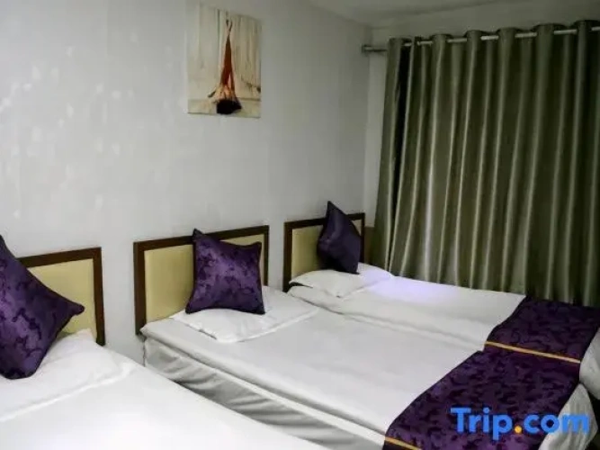 Business Triple room