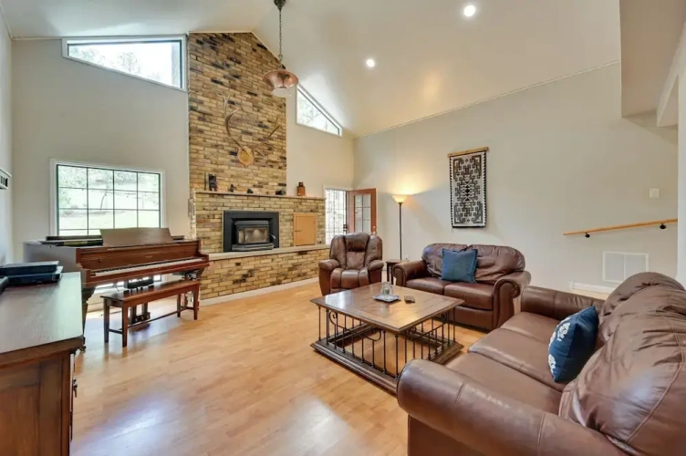3 Bedrooms Cottage
