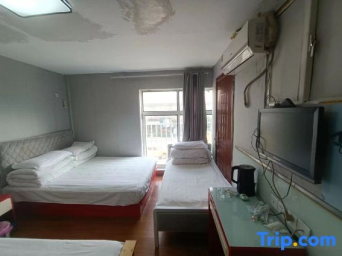 Economy Quadruple room