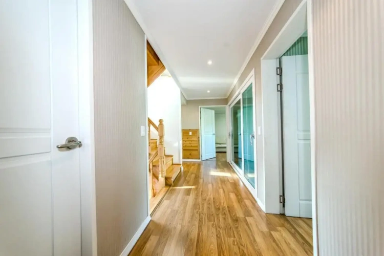 3 Bedrooms Apartment