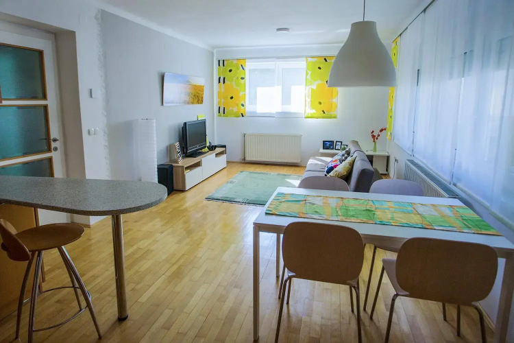 Goldenfields apartment