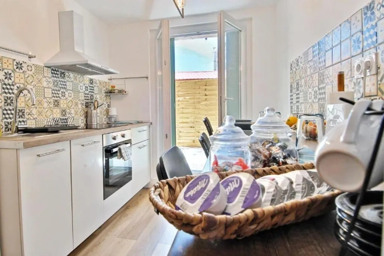 3 Bedrooms Apartment