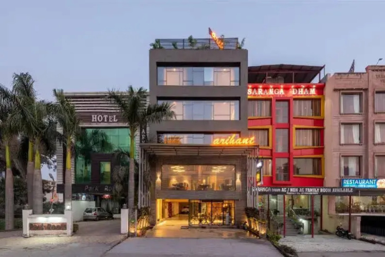 Hotel Arihant By DLS Hotels