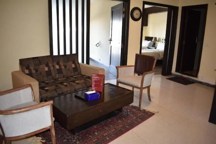 Summit Hotel
