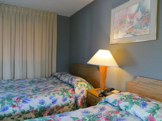 The Capri Motel