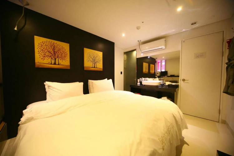 Diva Hotel