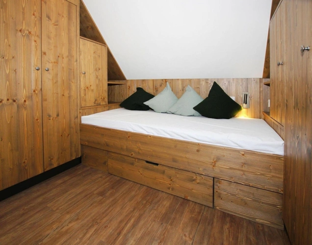 2 Bedrooms Cottage